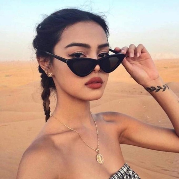 Accessories - Blogger Fav | Retro Chic Cat Eye Sunglasses
